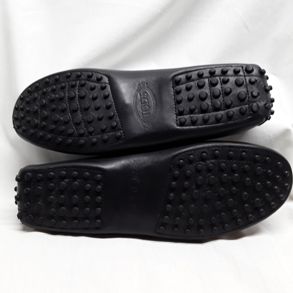 Tod's Black Leather Loafers - Picture 11 of 13